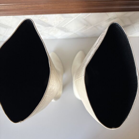 Longchamp Size 40/9.5 Knee High Heeled Boot White Crocodile Alligator FW 21 Pull - Picture 5 of 7